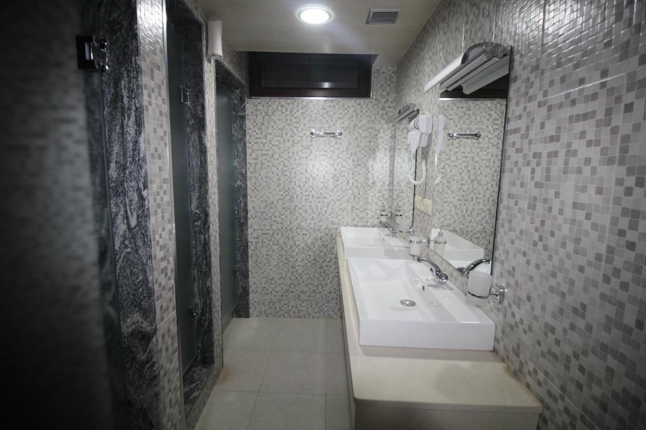 Hostel Jeal Batumi Ngoại thất bức ảnh